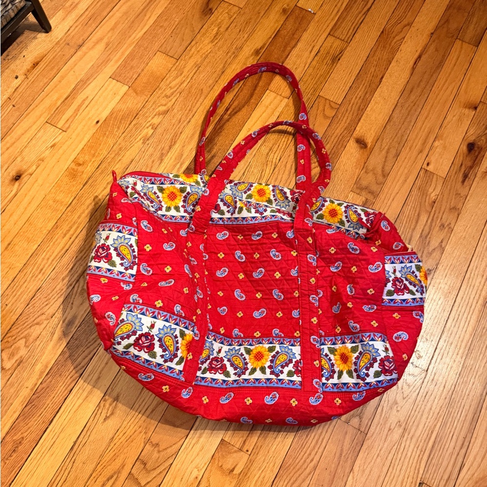 Vera Bradley large original duffel retired Americana Red-Red Bandana pattern